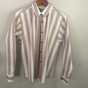 Lafayette 148 New York button down long sleeve shirt Size: Small